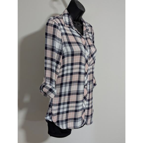 Kenneth Cole Reaction Pink & Navy Plaid Button Down Blouse Shirt Size Small - Picture 2 of 5